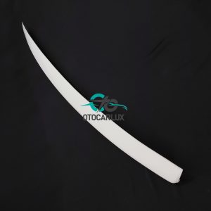نمای پشت خودروی سورن با بال عقب اسپرت TGS نصب شده - اسپویلر ABS سفید روی صندوق سمند